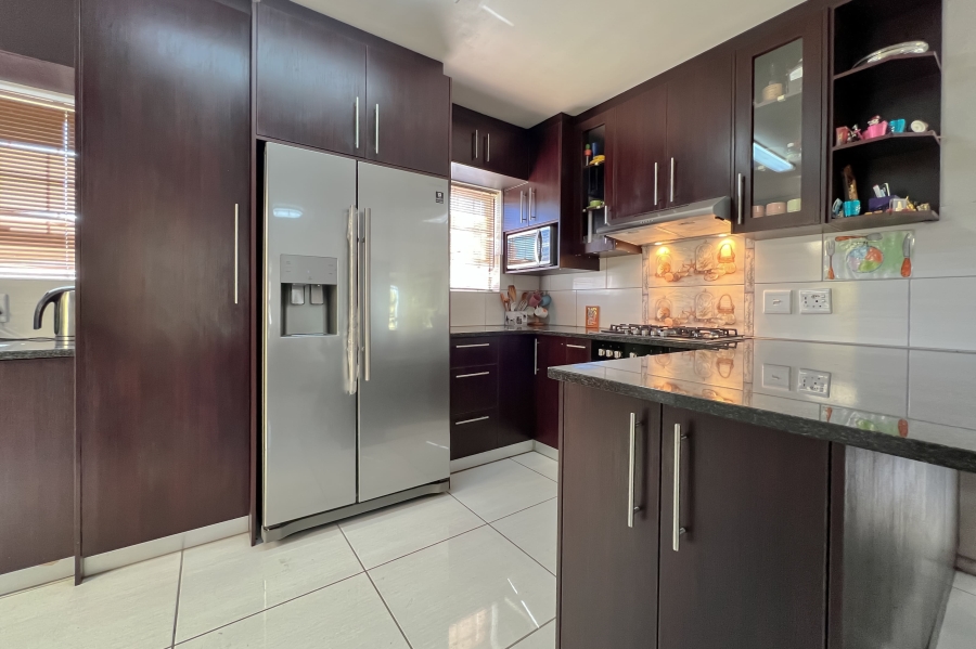 3 Bedroom Property for Sale in Protea Heights Western Cape